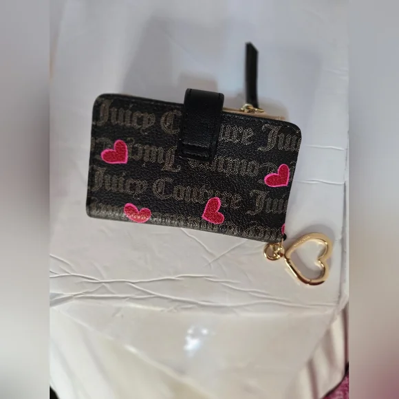 Juicy Couture Black and Pink Heart Wallet with Gold Accents - Picture 3 of 12